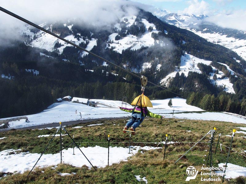 Selina beim Flying Fox XXL in Leogang